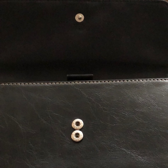 Nine West bifold wallet Color Black - Picture 9 of 9